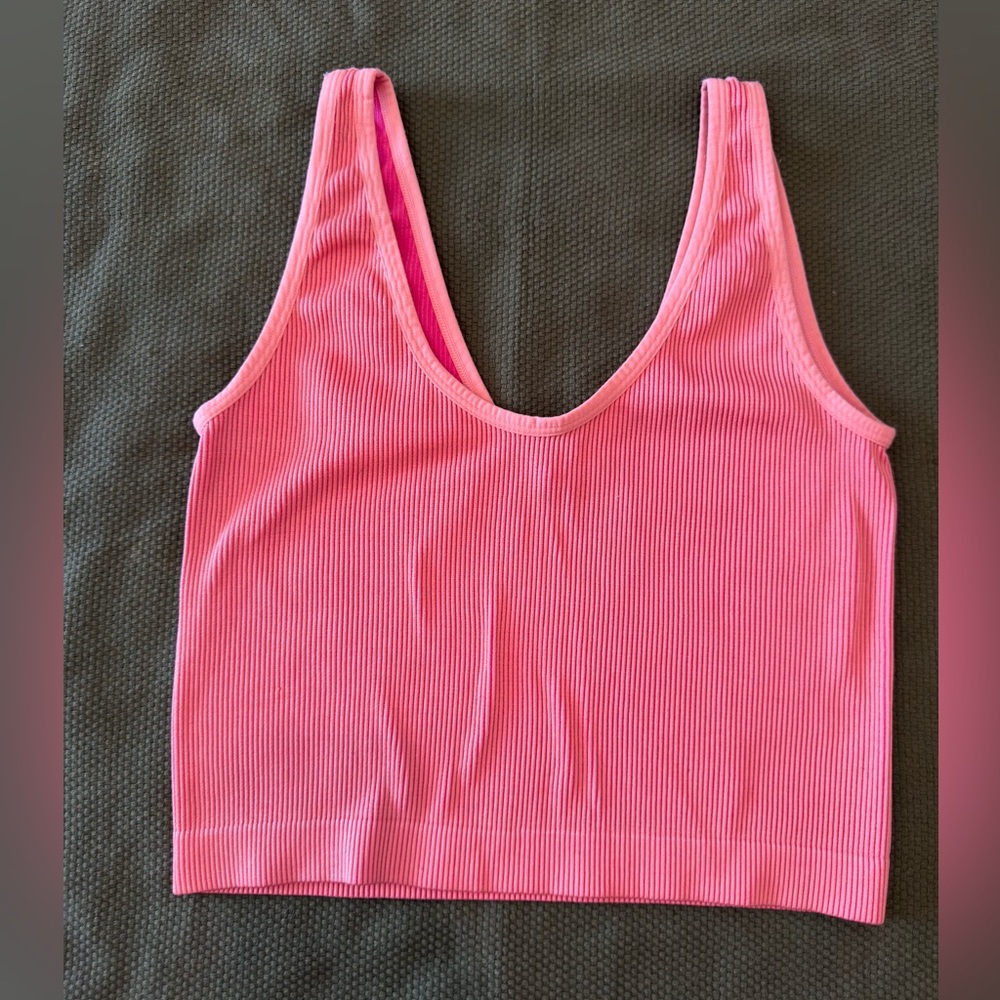 Colsie | Ribbed Crop Tank Top - Picture 2 of 5